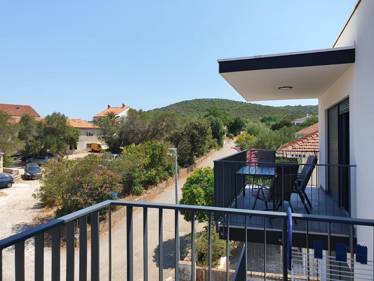 Apartmani Nerium Lovište Exterior foto